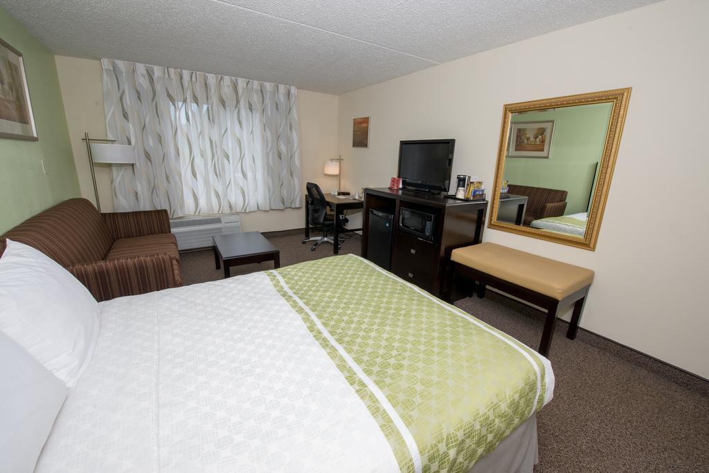 Hope Hotel And Richard C. Holbrooke Conference Center Fairborn Exteriör bild